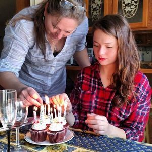 Meet your Posher, Julia